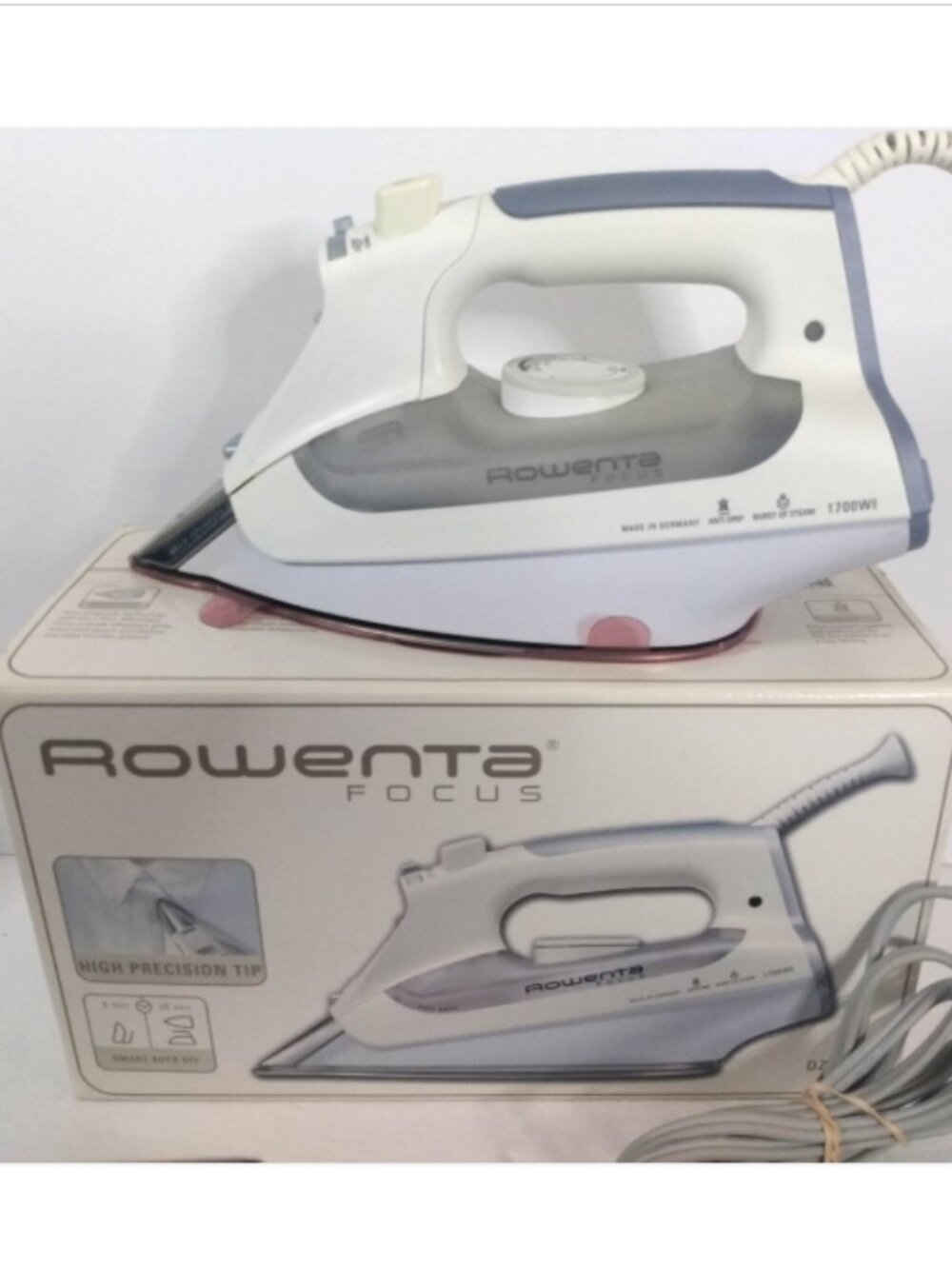 Rowenta Focus DZ5080 Steam Iron 1700W Stainless Steel High Precision Tip Blue